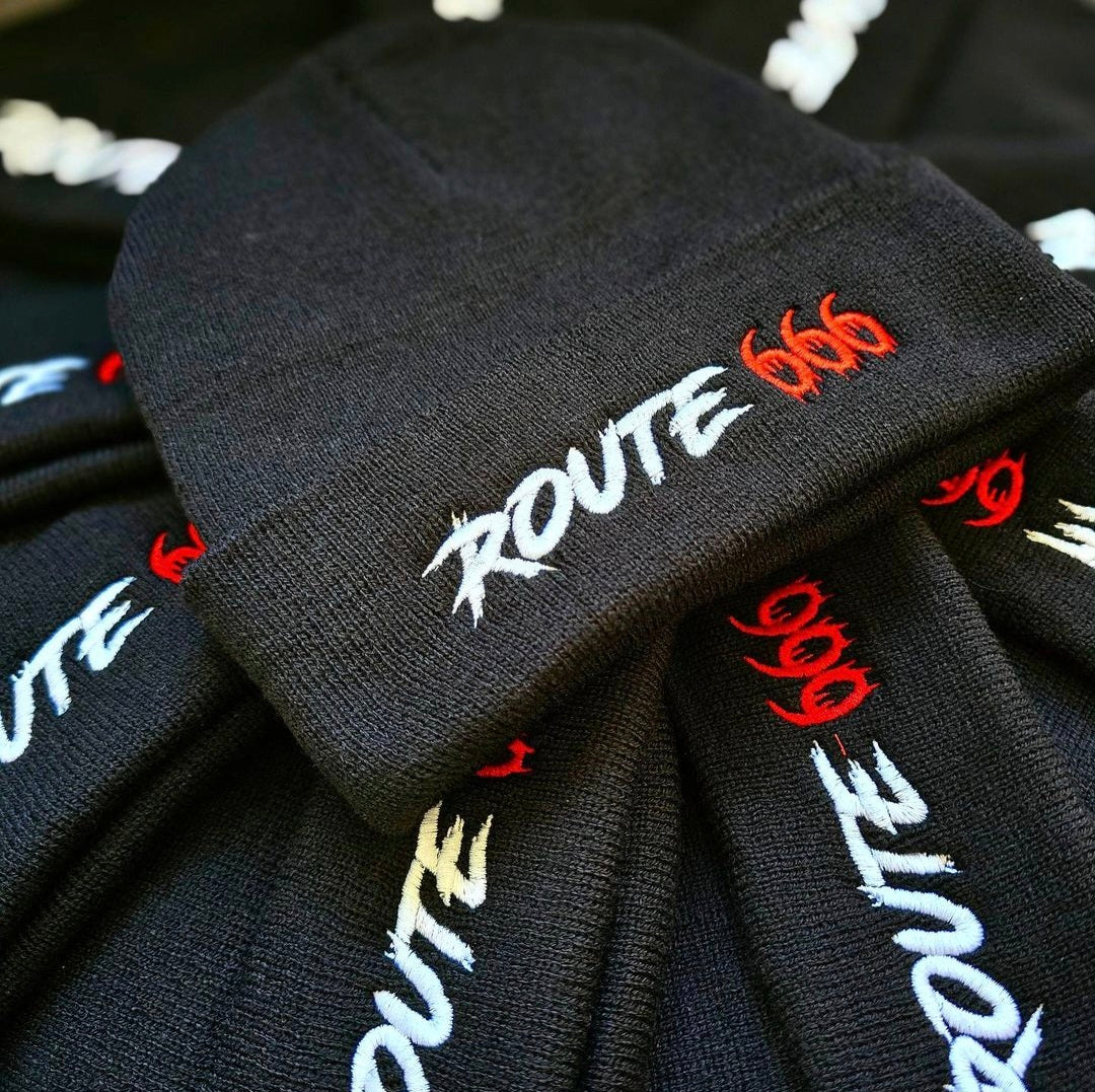 Bonnet Brodé Édition Limitée